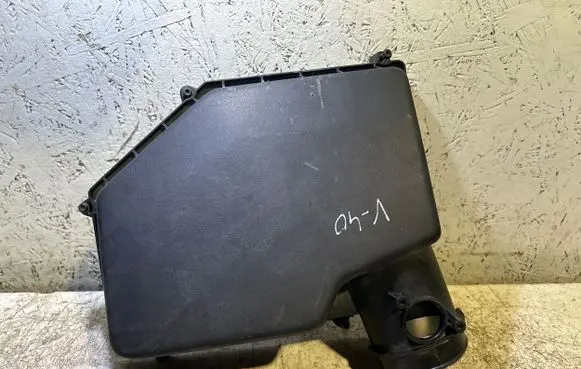 Volvo V40 Air filter box cover 
