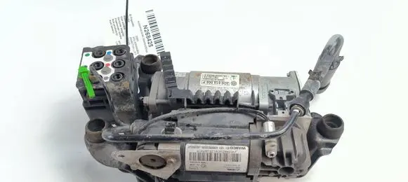 Volkswagen Phaeton Air suspension compressor/pump 3D0616005P