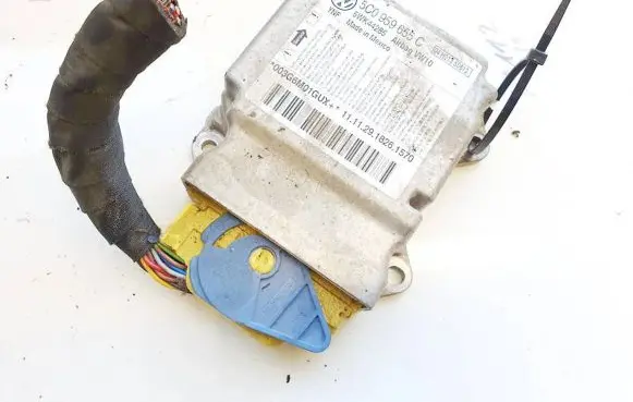 Volkswagen Golf VI Airbag control unit/module 5c0959655c 5wk44285