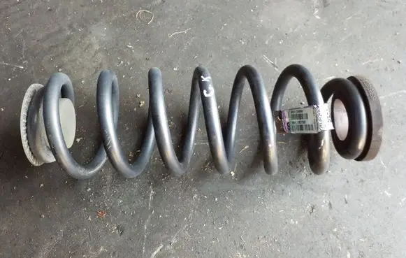 Jeep Cherokee Rear coil spring 68157880AB
