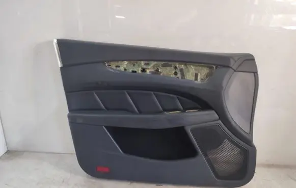 Mercedes-Benz CLS C218 X218 Front door card panel trim A2187270148