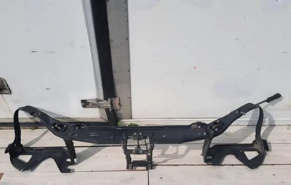Mercedes-Benz S W220 Radiator support slam panel