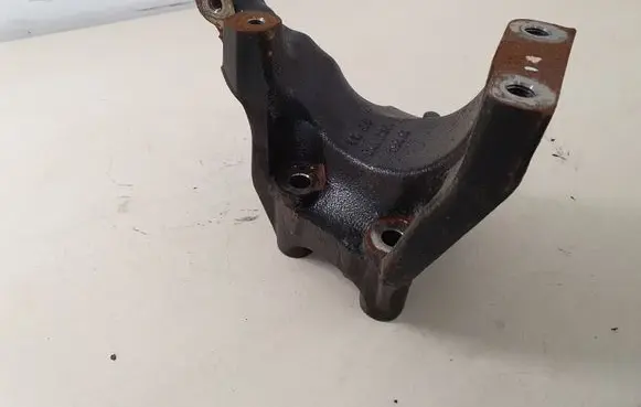 Audi Q5 SQ5 Engine mounting bracket 04L131159C