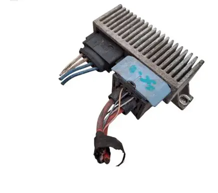 Renault Scenic III - Grand scenic III Glow plug pre-heat relay 8200558438A RCS812