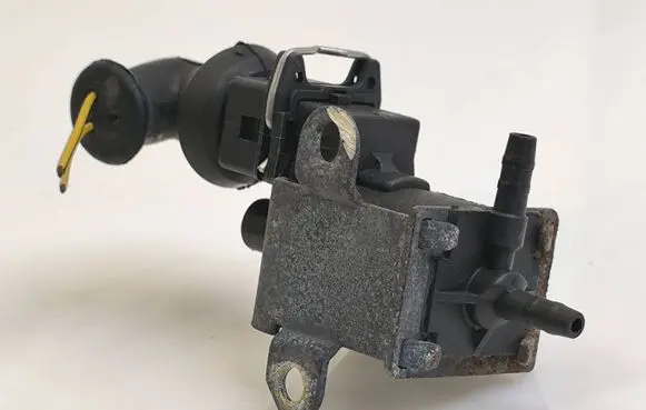 Audi A6 S6 C5 4B Sensor 443906232 PASGF30