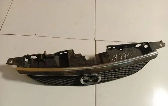 Mazda 323 F Front grill B30K5071X