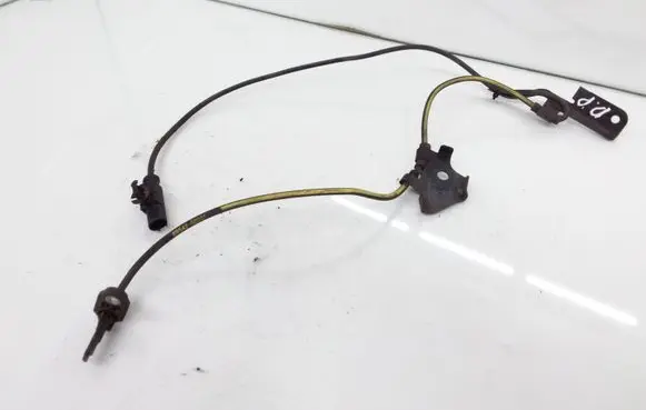 Toyota Auris E180 ABS brake wheel speed sensor 8954202061