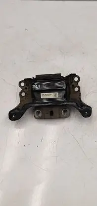 Volkswagen Golf VII Engine mount bracket 5Q0199555AB