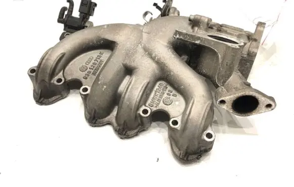 Volkswagen Golf V Intake manifold 03G129713K
