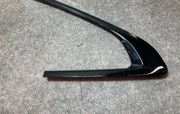 BMW 2 F44 Rear side glass trim 7483185 20327310 E21022022