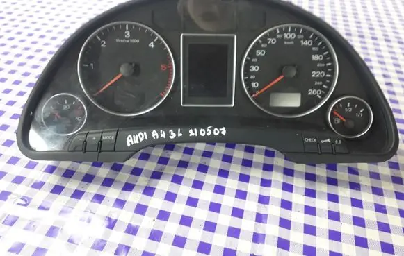 Audi A4 S4 B7 8E 8H Speedometer (instrument cluster) 09032007 1036901830