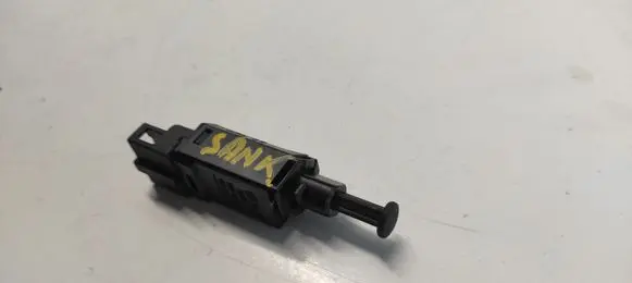 Clutch pedal sensor