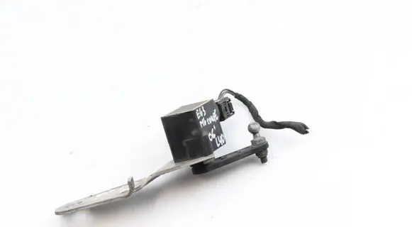 BMW 6 E63 E64 Front height sensor lever 1093697