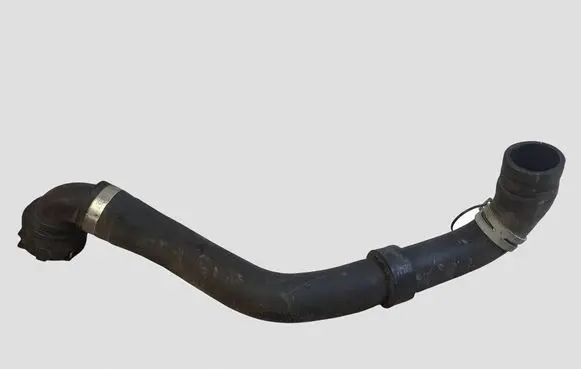 Volvo V60 Engine coolant pipe/hose 31474845