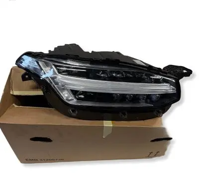 Volvo XC90 Headlight/headlamp 31655715