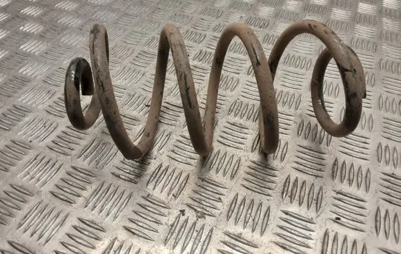 Nissan Note (E11) Rear coil spring