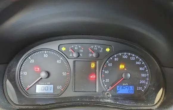 Geschwindigkeitsmesser Cockpit
