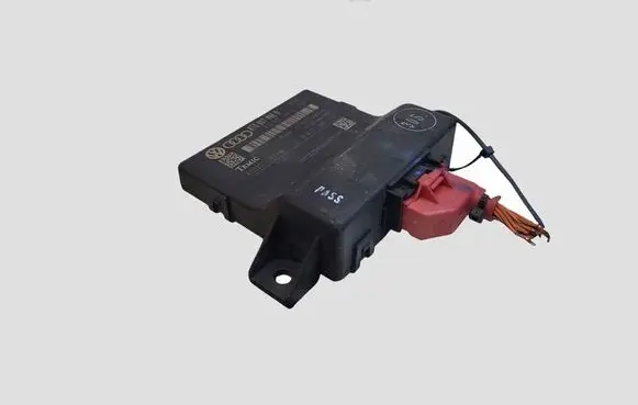 Audi A5 8T 8F Gateway control module 8T0907468D