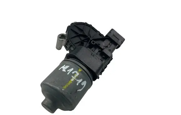 Peugeot 207 Wiper motor 0390241540