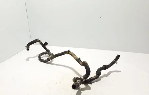 Volvo XC90 Engine coolant pipe/hose 32138791