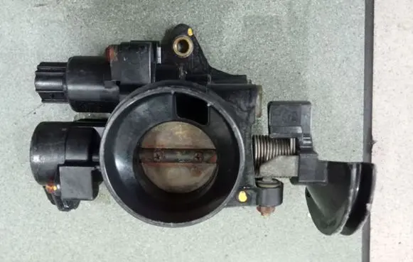 Toyota Aygo AB10 Throttle body valve 220300Q040