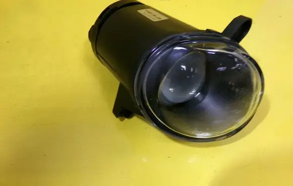 Volkswagen PASSAT B5.5 Front fog light 3B7941699A
