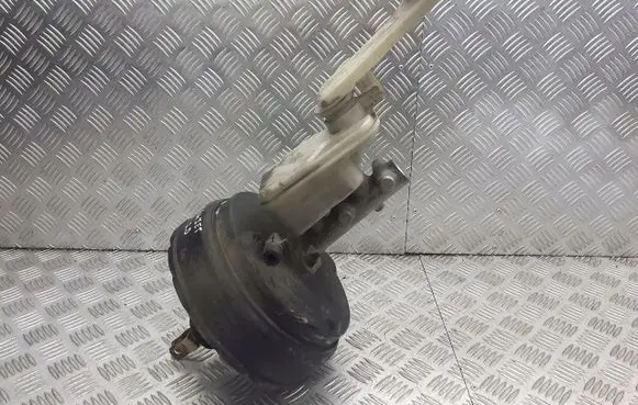 Hyundai Trajet Master brake cylinder