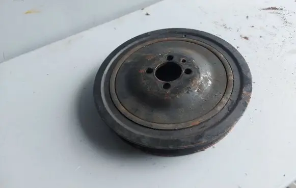 Opel Insignia A Crankshaft pulley 722554909