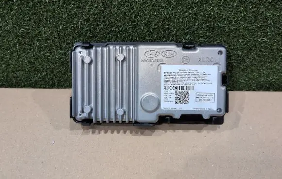KIA Pro Cee'd III Wireless charging module 95560J7000 DA104328