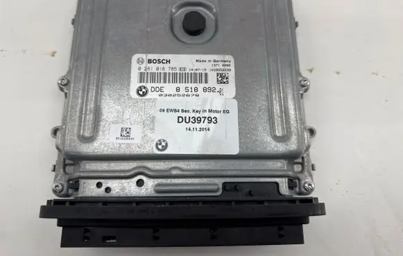 BMW 5 F10 F11 Engine control unit/module 8518892 030252678 0281018785