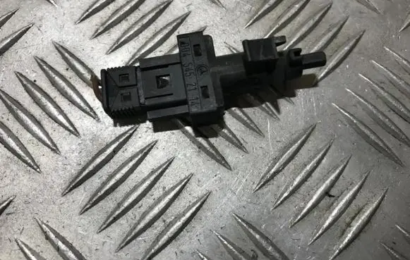Mercedes-Benz ML W163 Clutch pedal sensor 0045452114