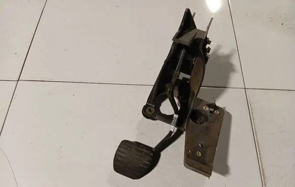 Renault Laguna II Brake pedal 