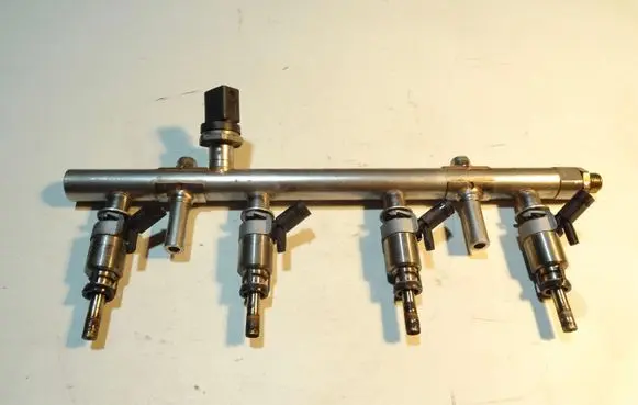 Audi A4 S4 B8 8K Fuel main line pipe 06K133317C 06J906051E 261500123