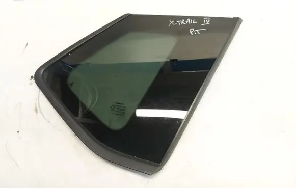 Nissan X-Trail T33 Rear side window