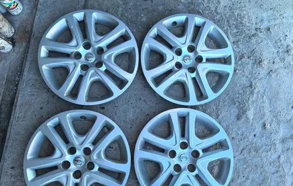 Opel Astra K R16 wheel hub/cap/trim 13409779