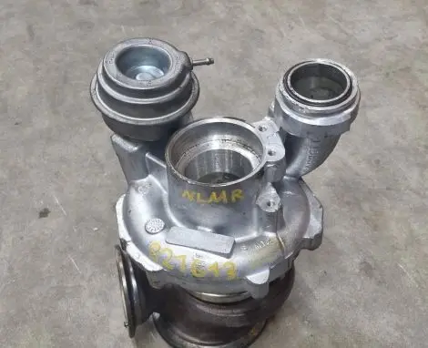 BMW 5 F10 F11 Turbo 11657646093 821613 8104090006