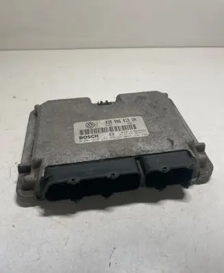 Volkswagen New Beetle Engine control unit/module 038906018GN 0281010182 28SA4071