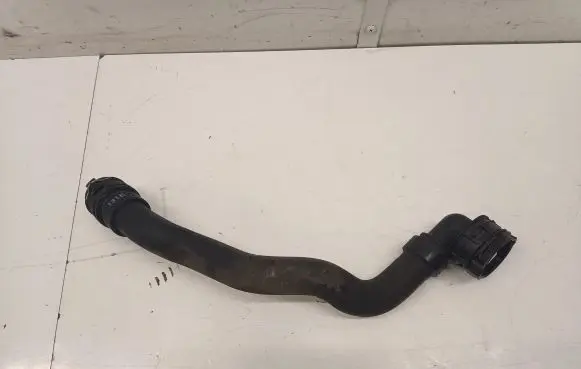 Opel Grandland X Engine coolant pipe/hose 9815213180