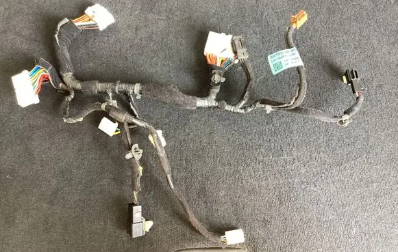 KIA Sportage Seat wiring loom 887520L550 1906130064