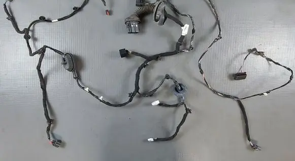 Ford Mustang VI Front door wiring loom FR3T14630AJ G281T