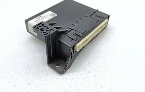 Toyota Avensis T270 Other control units/modules 8865005241