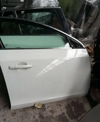 Volvo V60 Front door 31402395