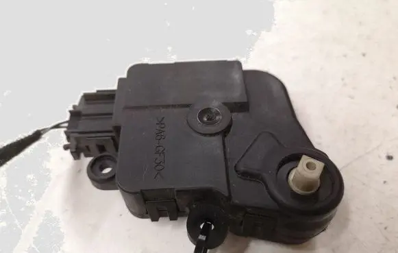 Ford Galaxy Air flap motor/actuator YM2H19E634BA 7M3907511A