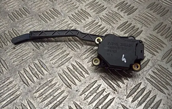 Volvo V70 A/C air flow flap actuator/motor 74933D