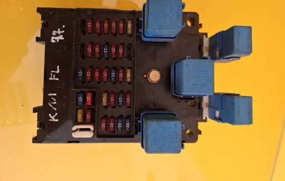Nissan Micra Fuse box set 15F1031001