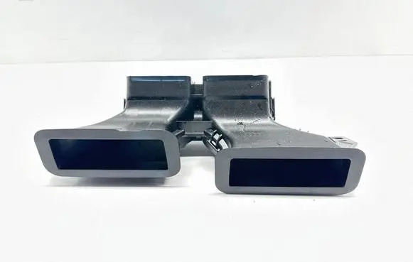 Audi Q7 4M Cabin air duct channel 4M1819723