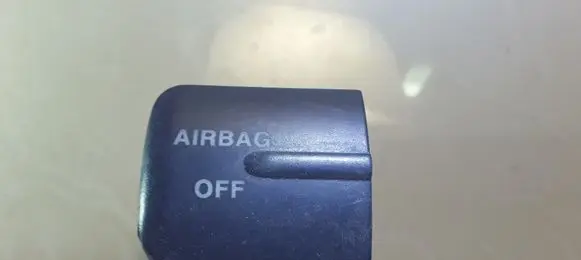Seat Toledo II (1M) Passenger airbag on/off switch 1M1919235A