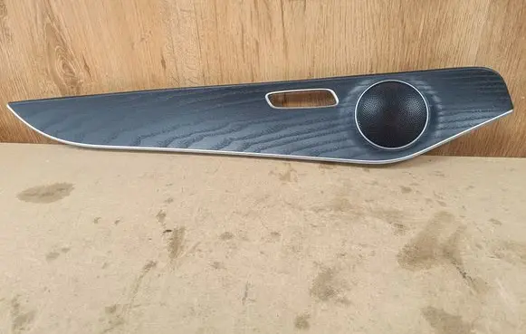 Mercedes-Benz GLC C253 Other front door trim element A2057201322