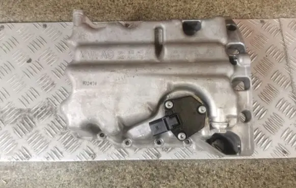 Skoda Rapid (NH) Oil sump 04C103603C