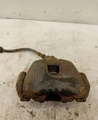 Ford C-MAX I Front brake caliper